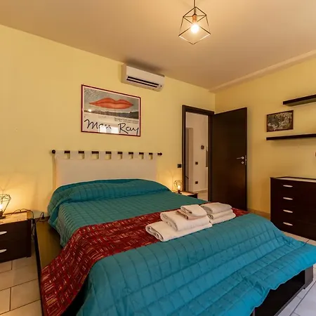Terrazza Dei Sarti Central Penthouse 6 Beds & More Apartment Volterra