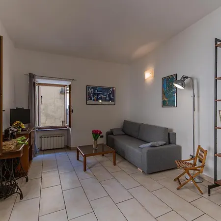 Terrazza Dei Sarti Central Penthouse 6 Beds & More * Volterra